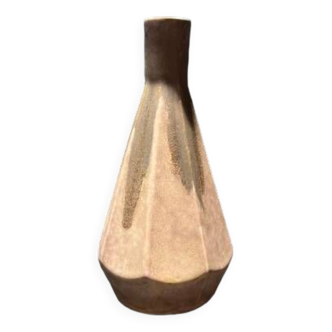 Ceramic vase