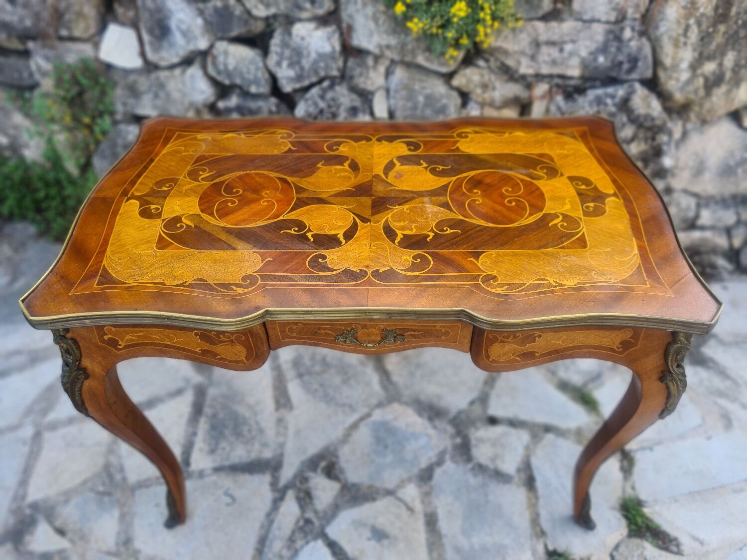 Louis XV style flat desk in marquetry