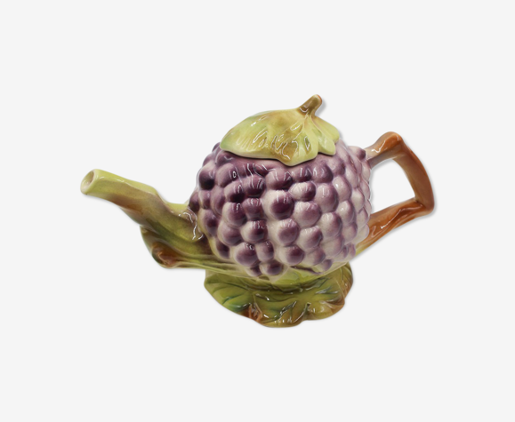 Théière en barbotine en forme de raisin - St Clément