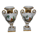 Paire vases porcelaine de paris signée PP en creux décors tournant peints main anses dorées