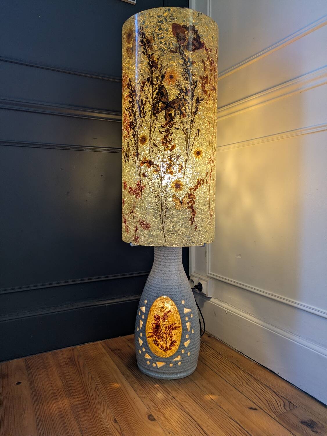 Sculptural lamp ACCOLAY