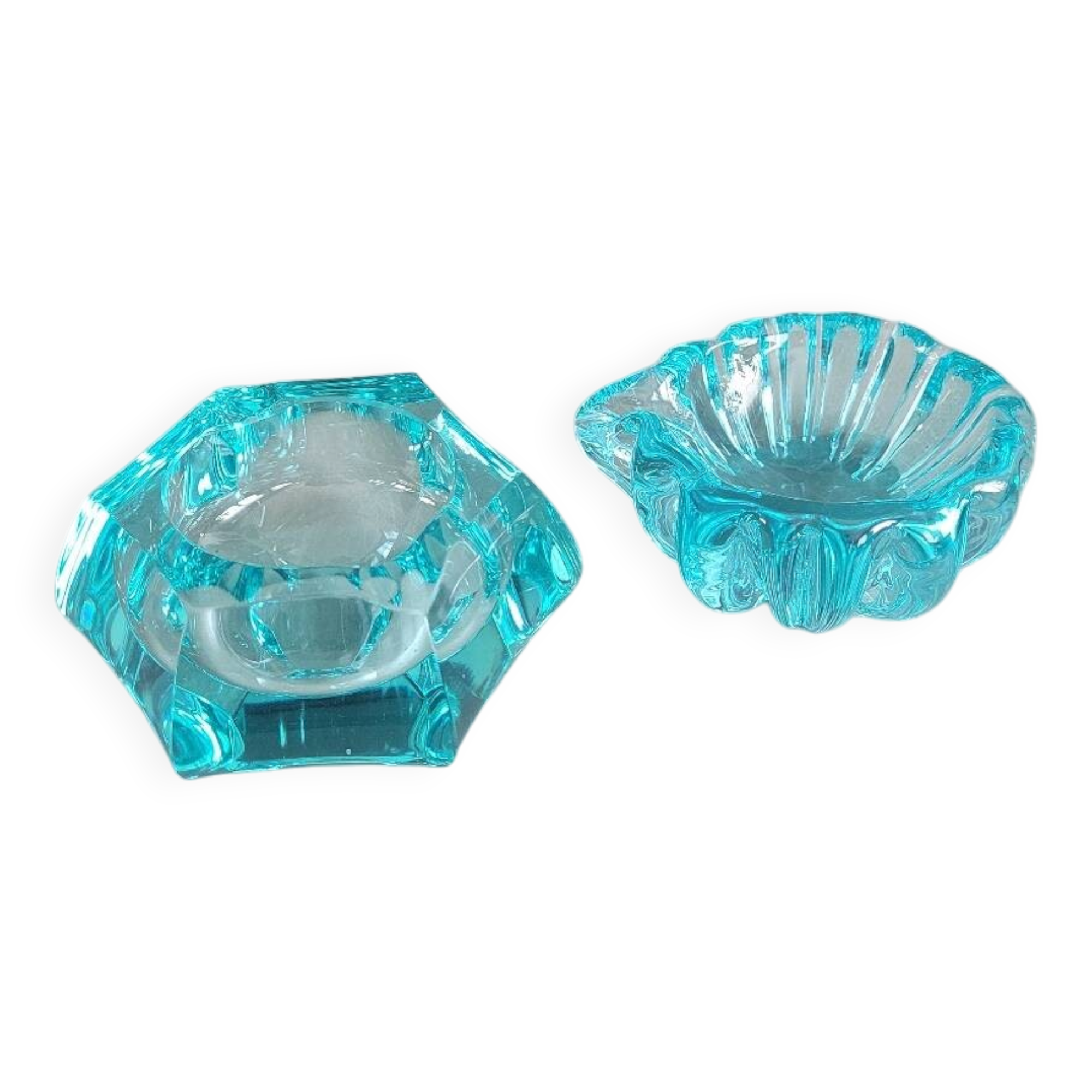 Set of 2 assorted turquoise glass ashtrays