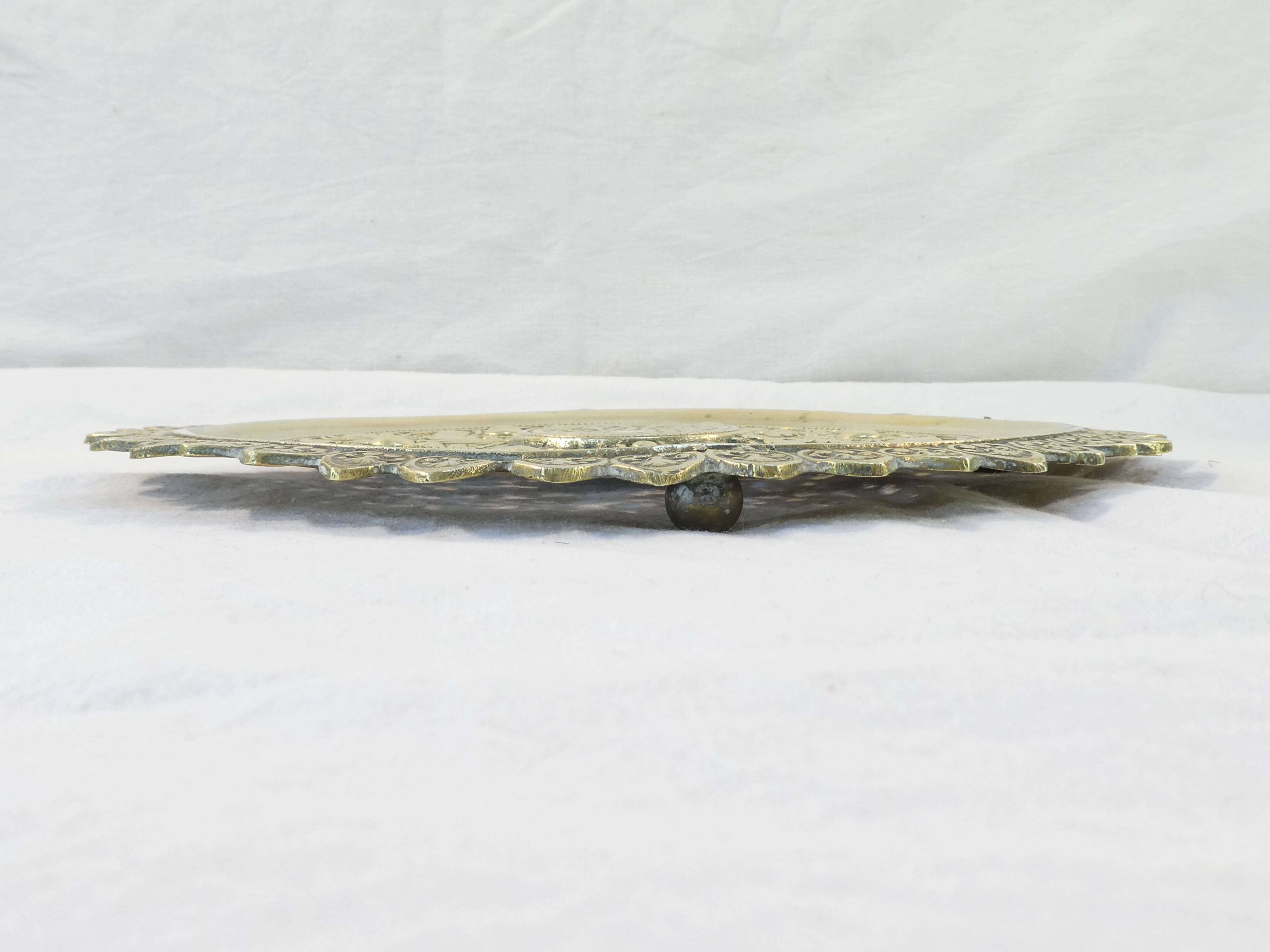 Bronze ewer tray or tray in Renaissance style