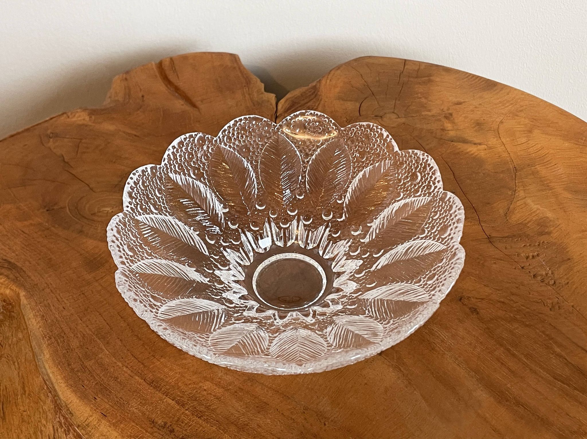 Lausitzer Glaswerke, East German (GDR) Crystal Glass Serving Bowl, Medea Design by R. Koschnick
