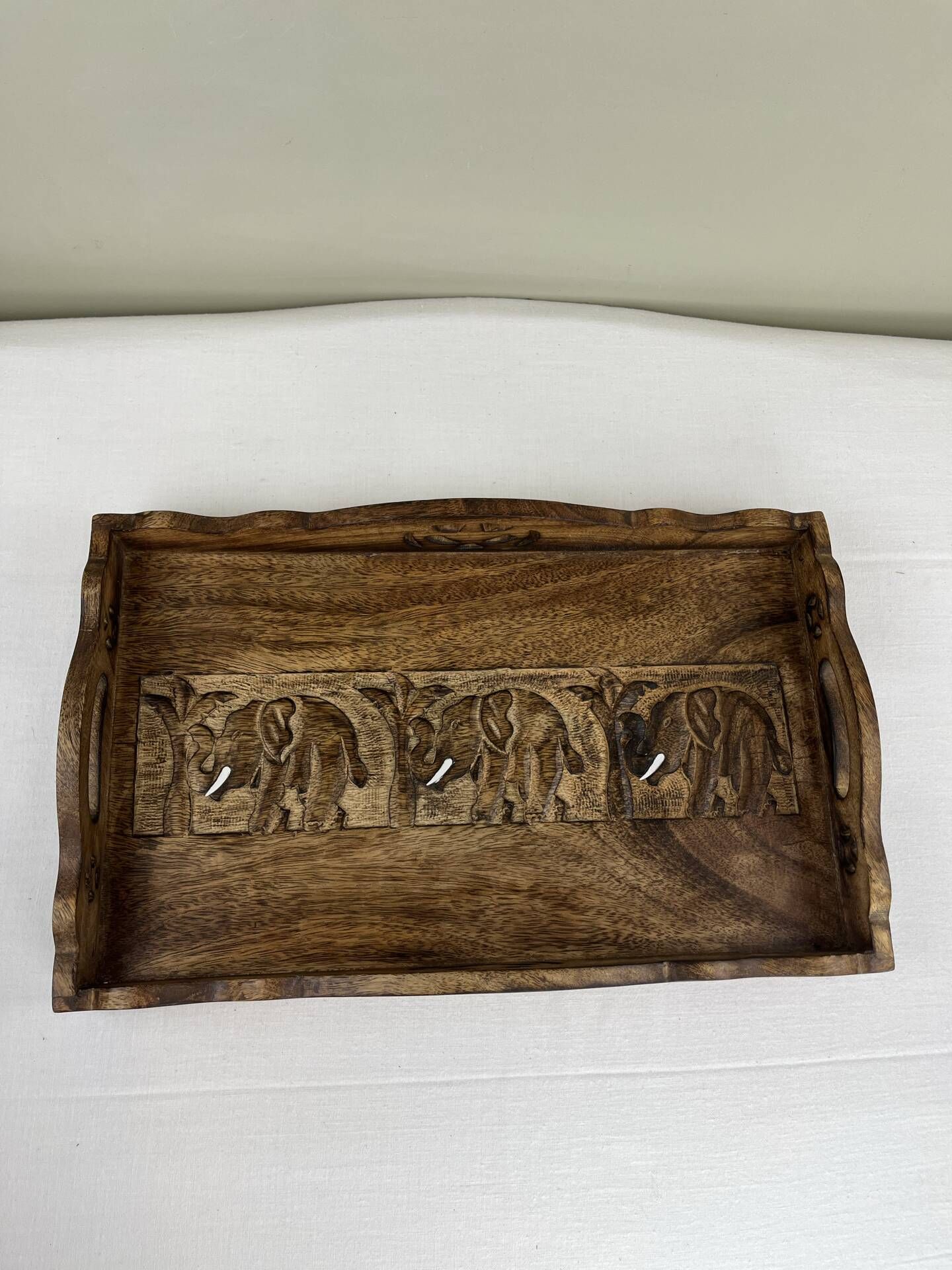 Vintage decorative wooden plateau – elephant frieze