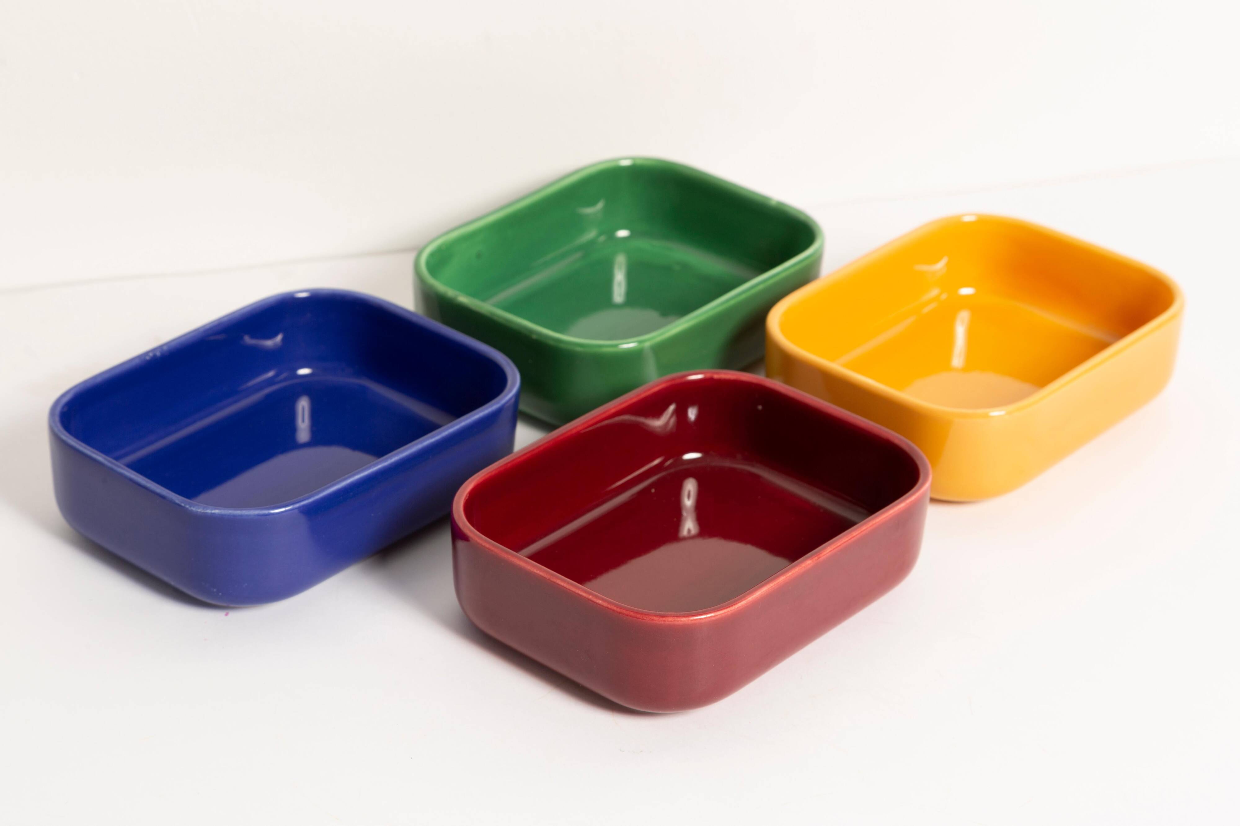 Set of four ceramic bowls from the mid-century, Italy, 1970s.