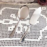 Set of two cutting shovels for cakes, tarts and sweets