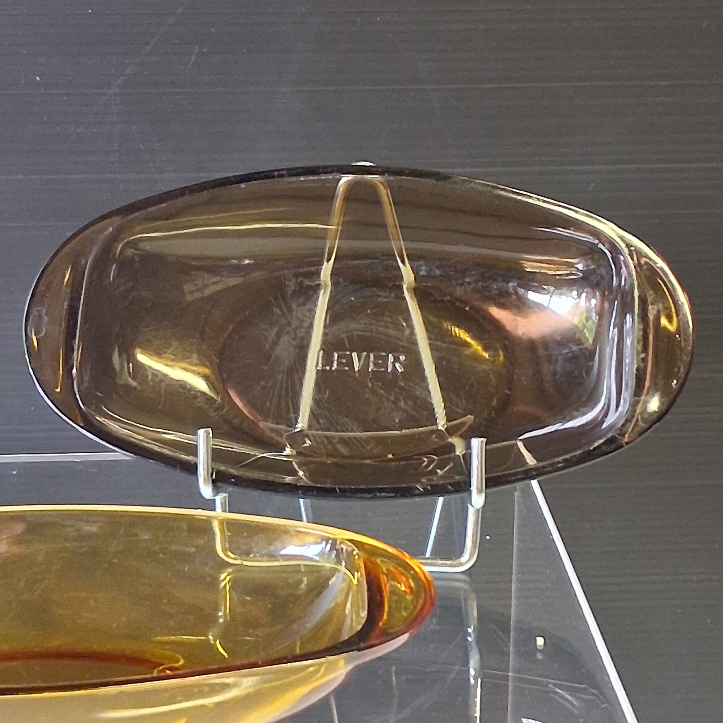 Set of 2 glass ear-handled dishes/ramekins from Lever in very good condition.