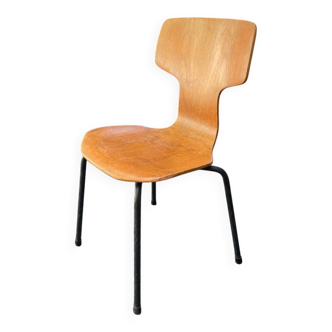 Hammer Arne Jacobsen children's chair for Fritz Hansen, 1969