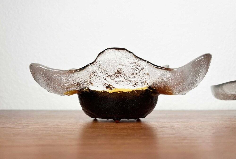 Mid-century Finnish glass bowl by Pertti Santalahti for Humppila, 1960s, set of 2.