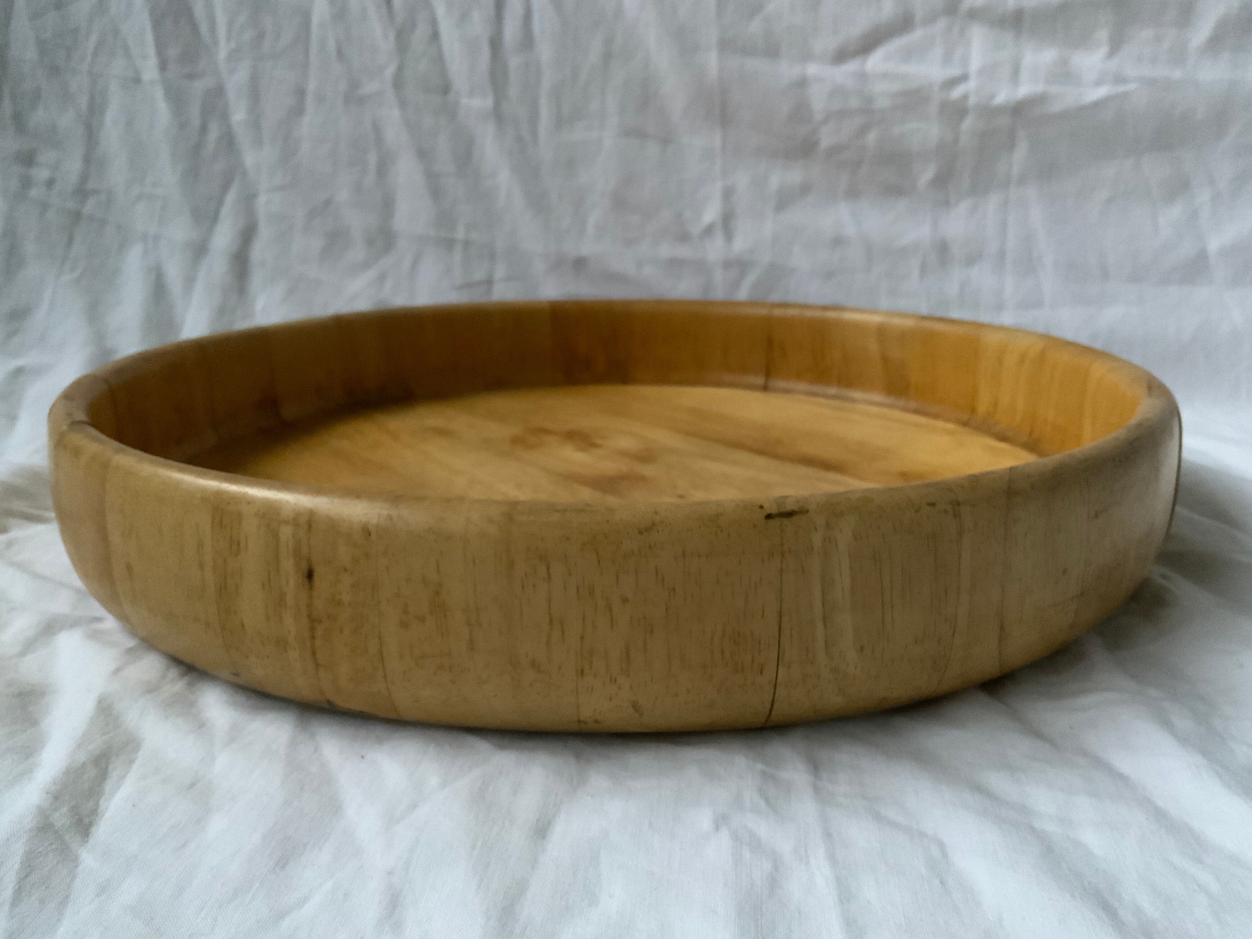 Round wooden top