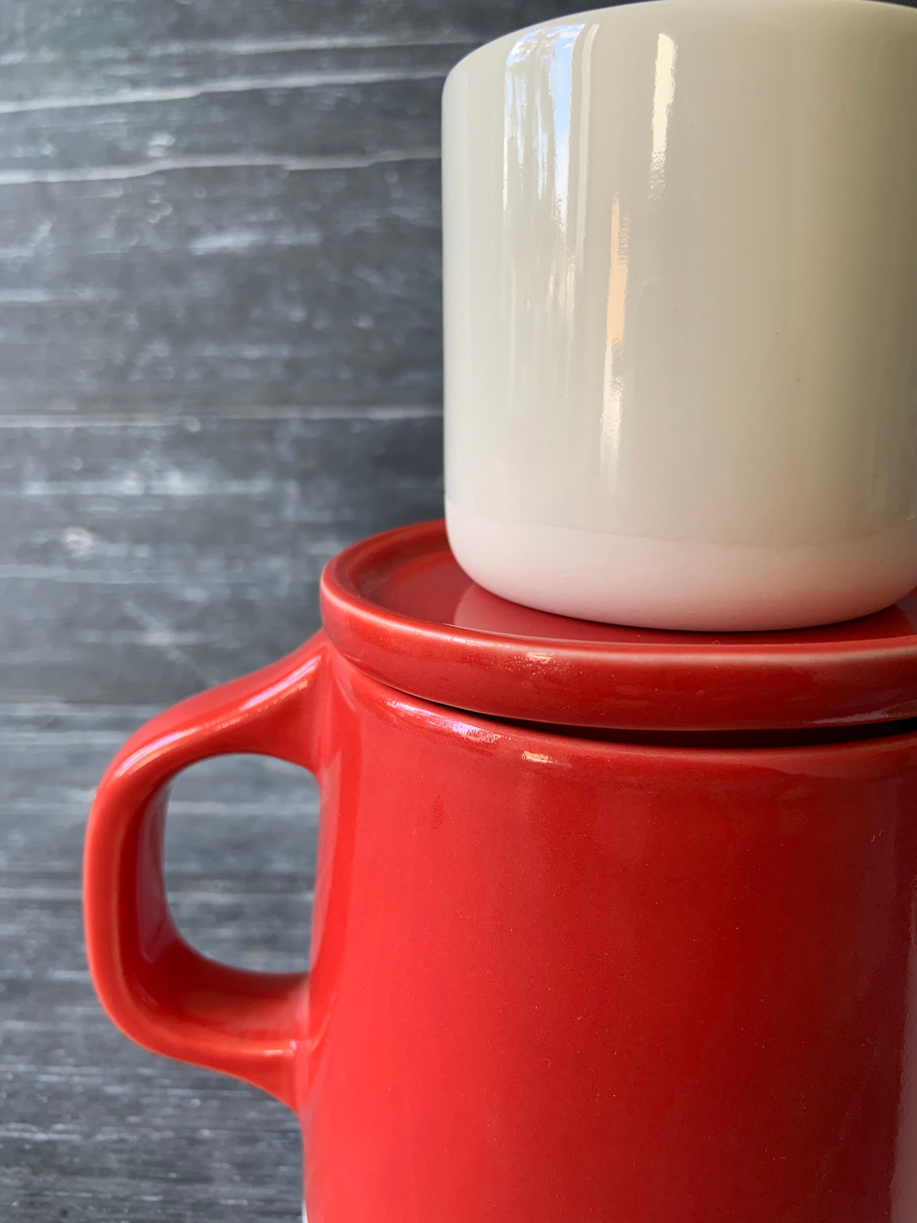 Teapot and cups Jars canteen craie - red