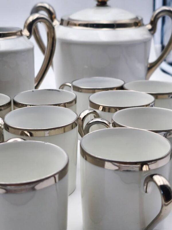 Service à café – Bernardaud & Cie (B & Cie) Limoges – 26 pièces