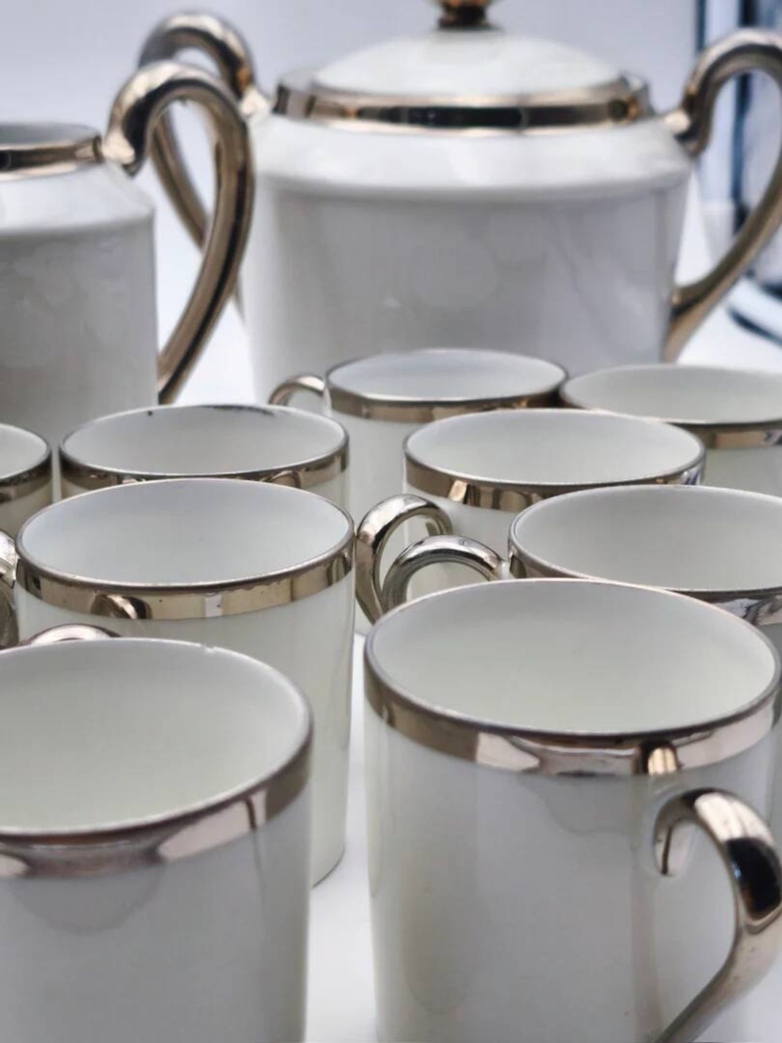 Prestigious coffee service – Bernardaud & Cie (B & Cie) Limoges – 26 pieces