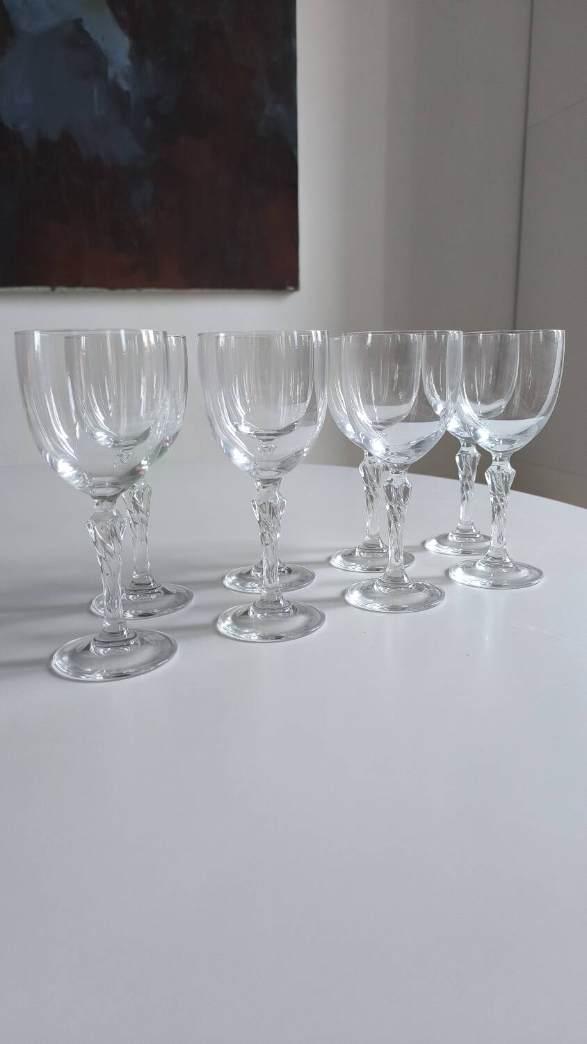 Set of 8 chiseled glass wine glasses