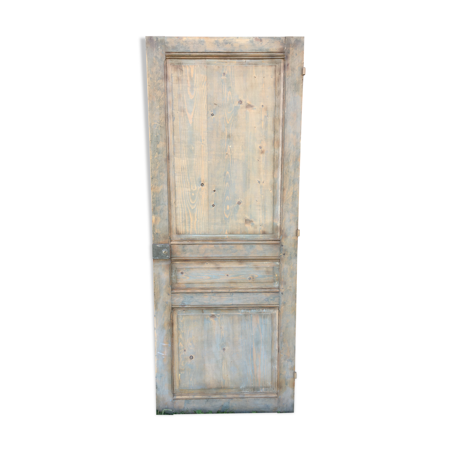 Raw wood pine door