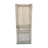 Raw wood pine door