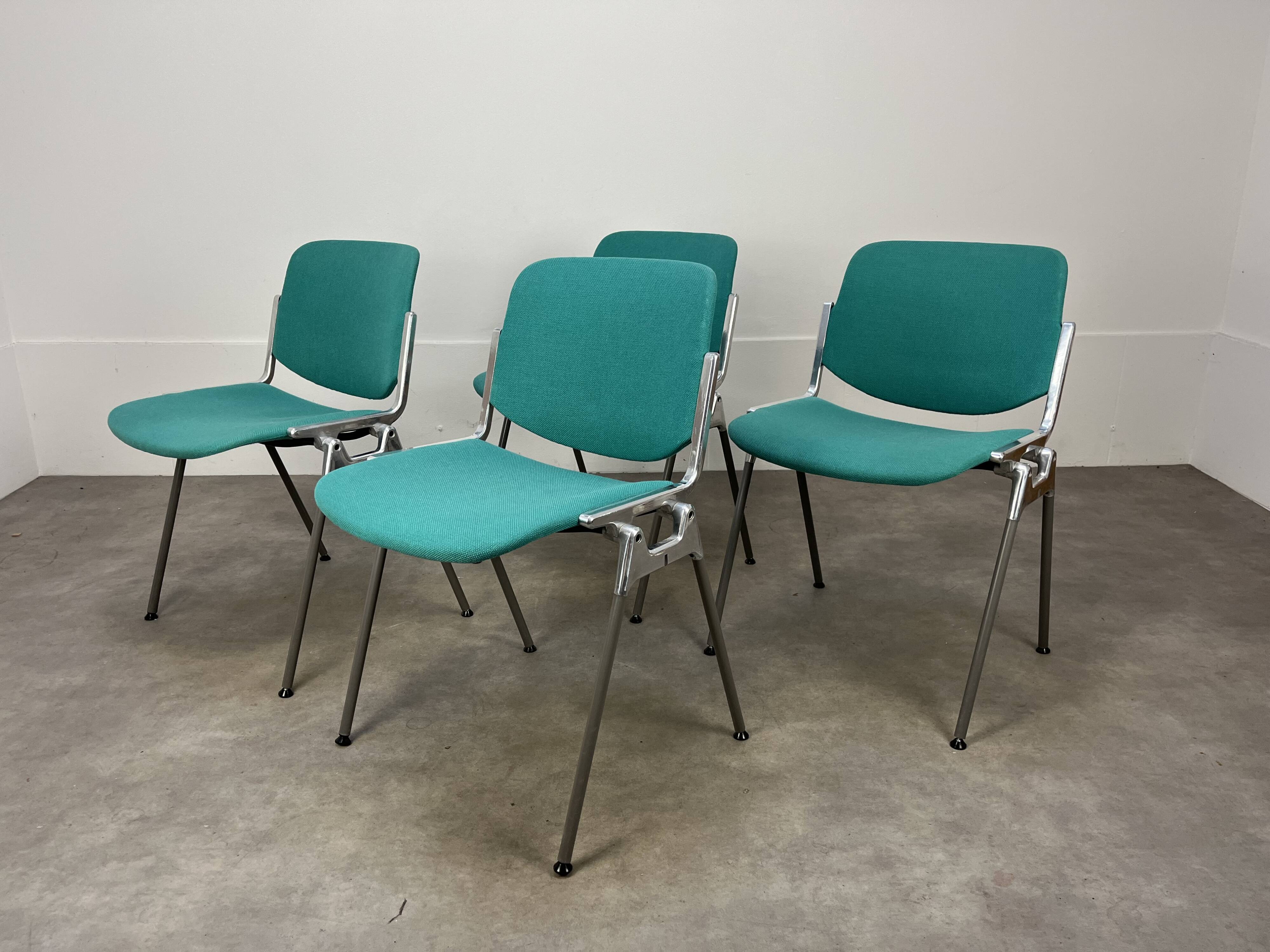 4 chaises DSC 106 vertes par Giancarlo Piretti pour Castelli 1970