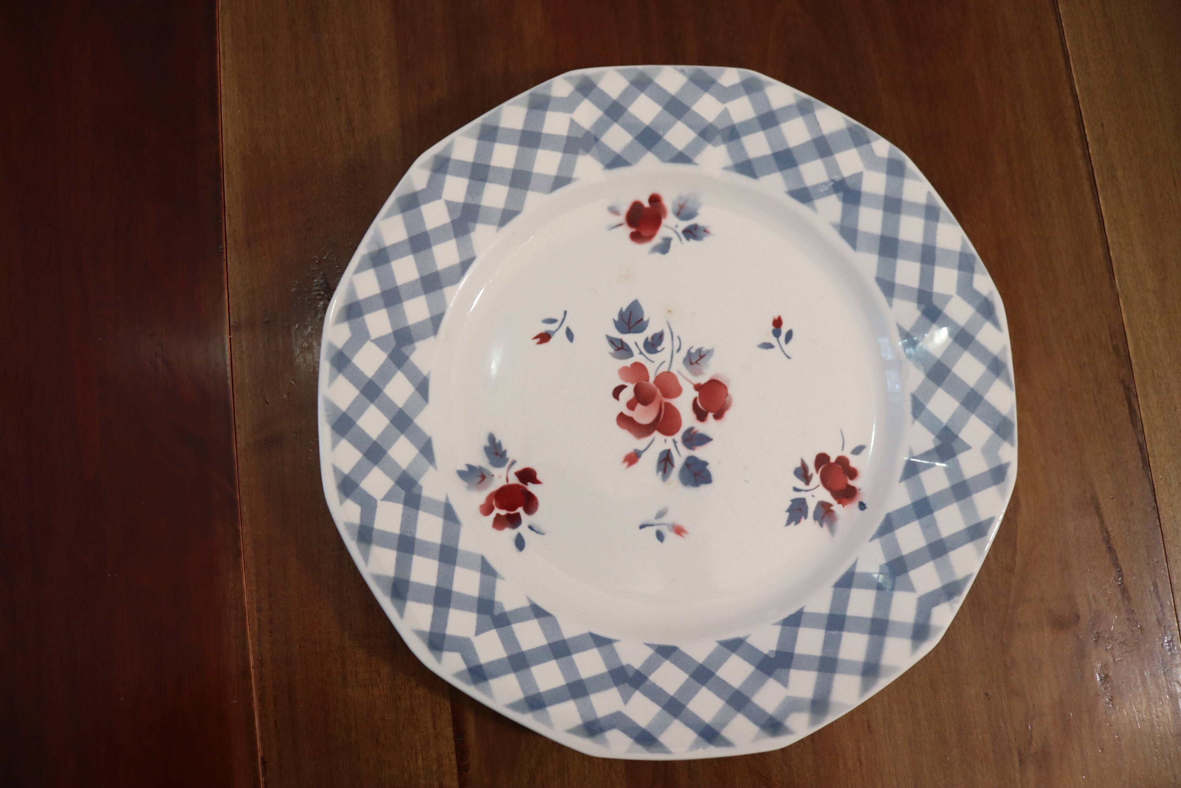 Plates Digoin Sarreguemines, St Amand and Moulin des loups