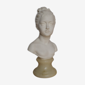 Bust of a young girl signed Giuseppe Bessi