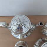 Coffee and tea service