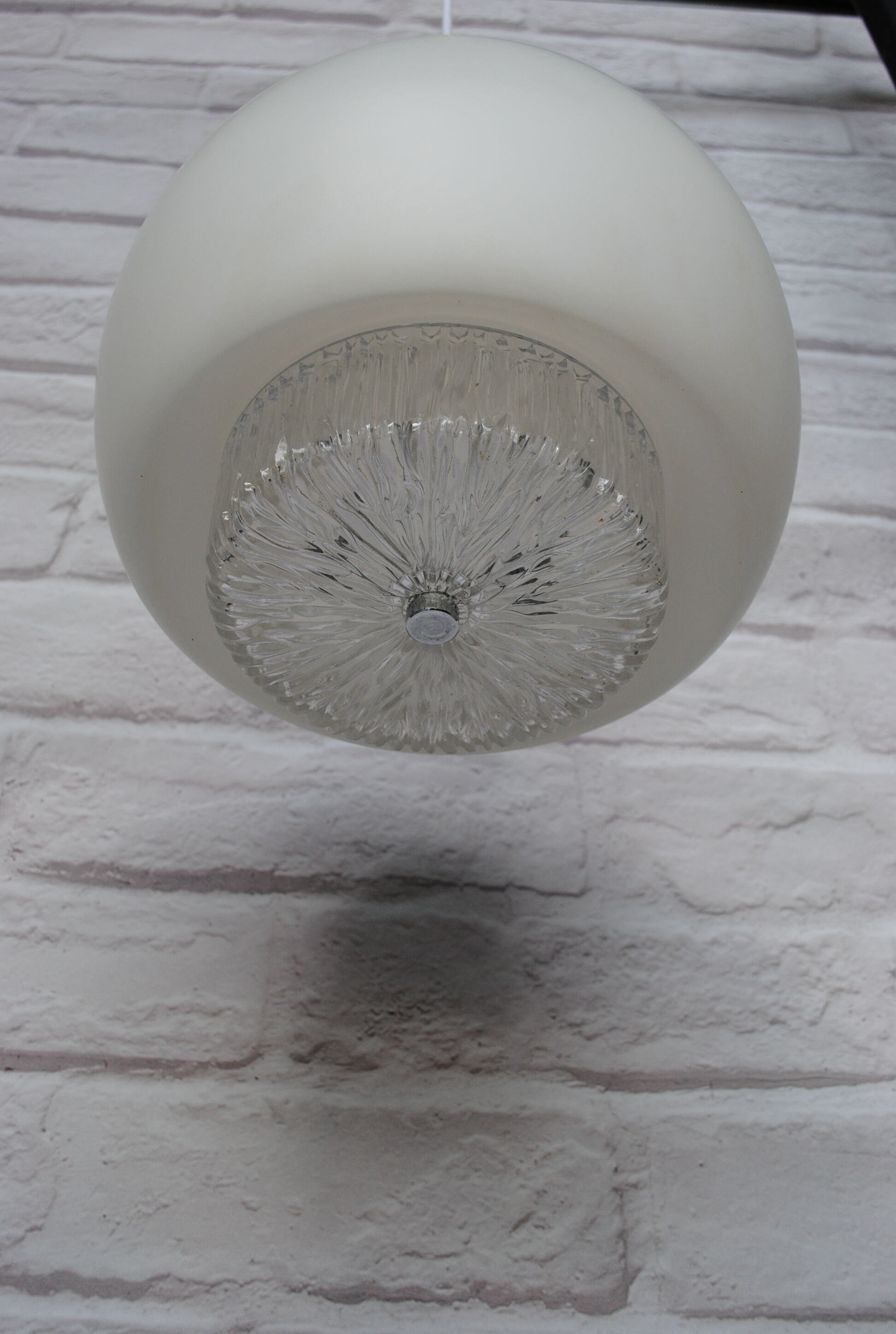 Vintage glass suspension