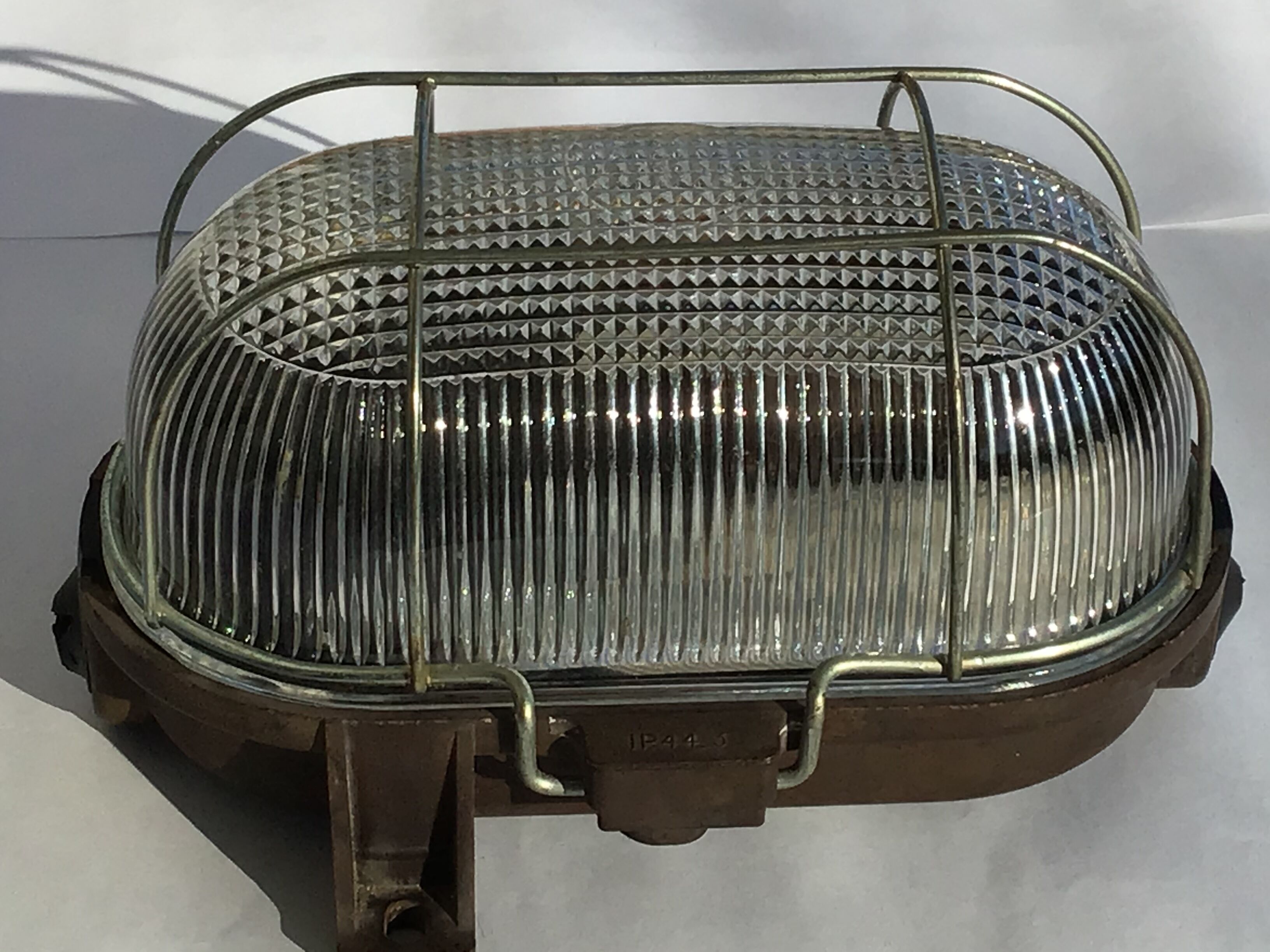 Industrial sconce hublot oval bakelite base