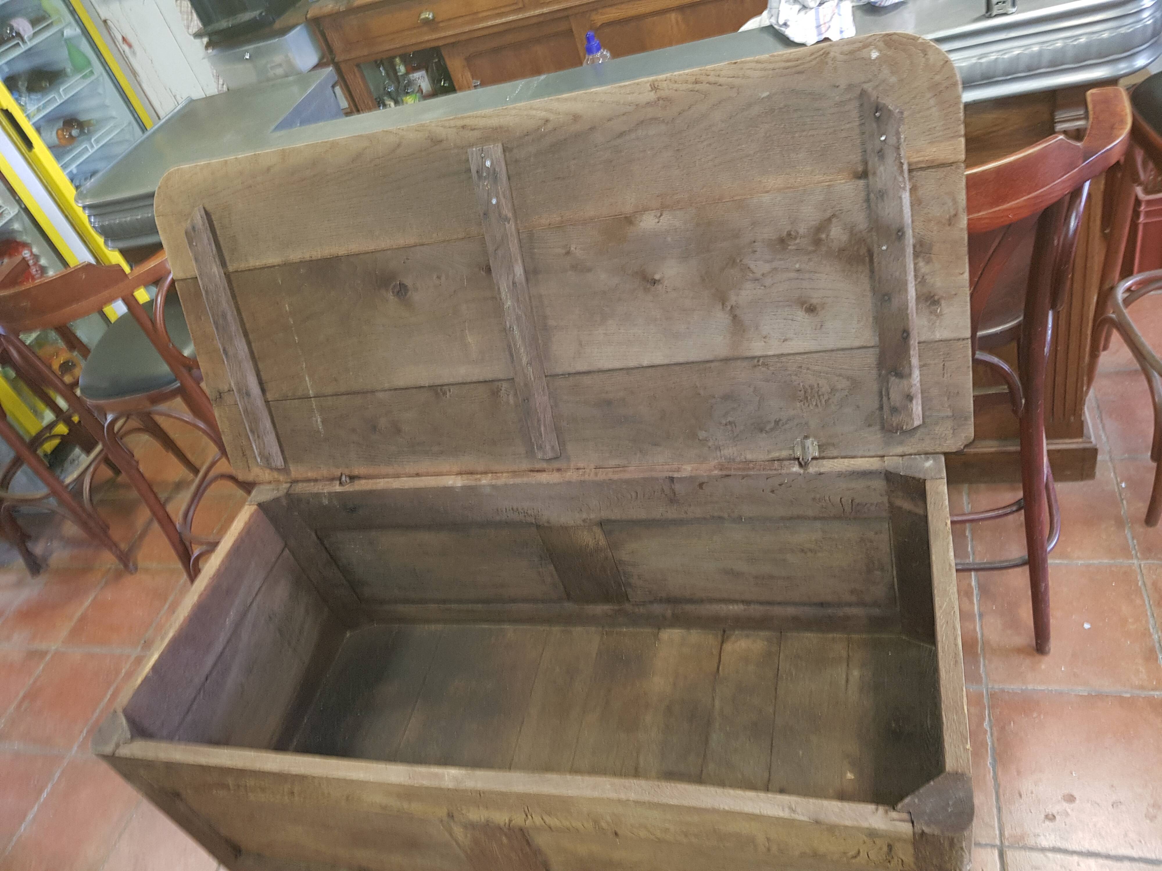 Oak box 19th