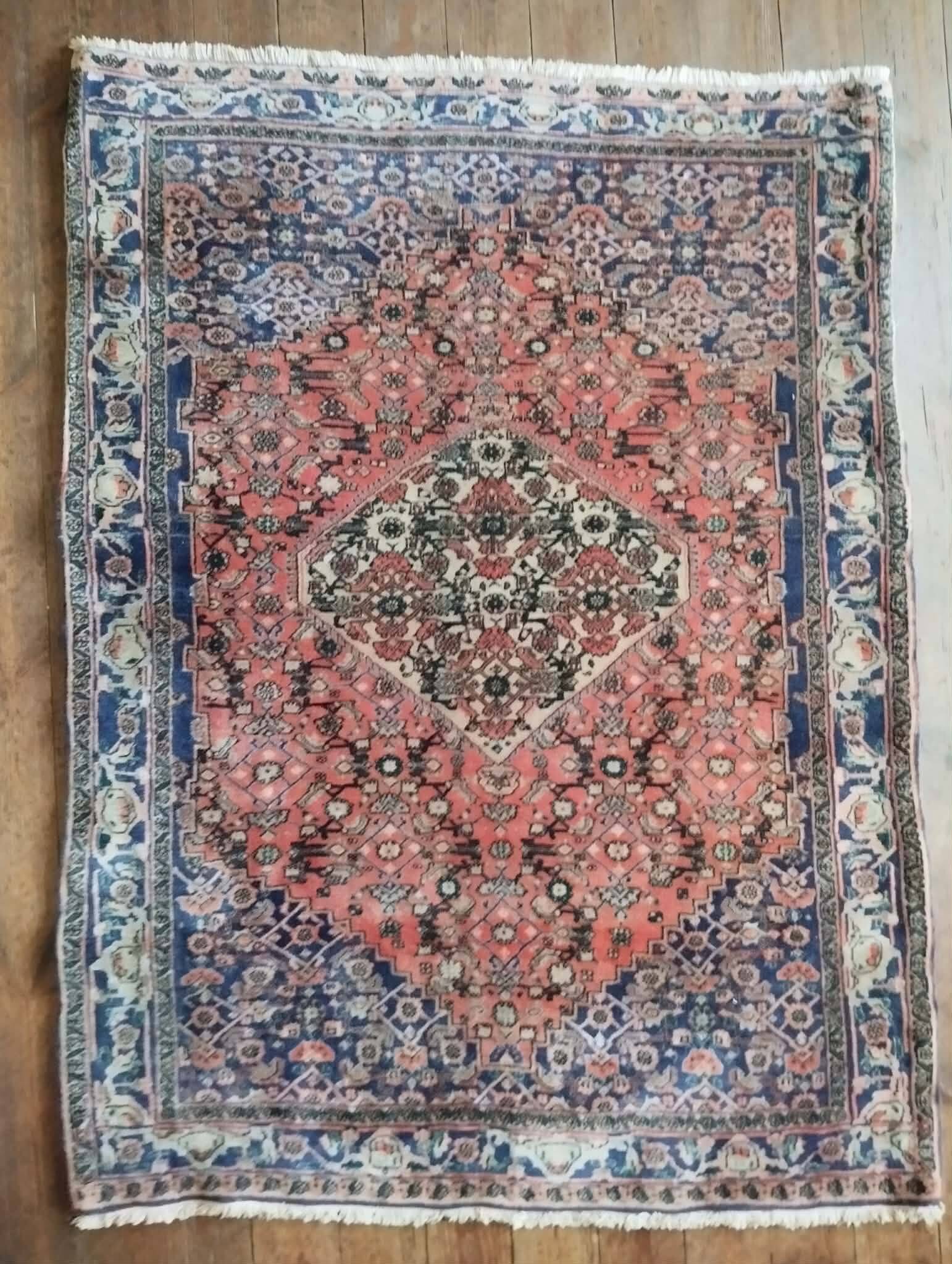 Handmade Persian moussel rug 152x112cm