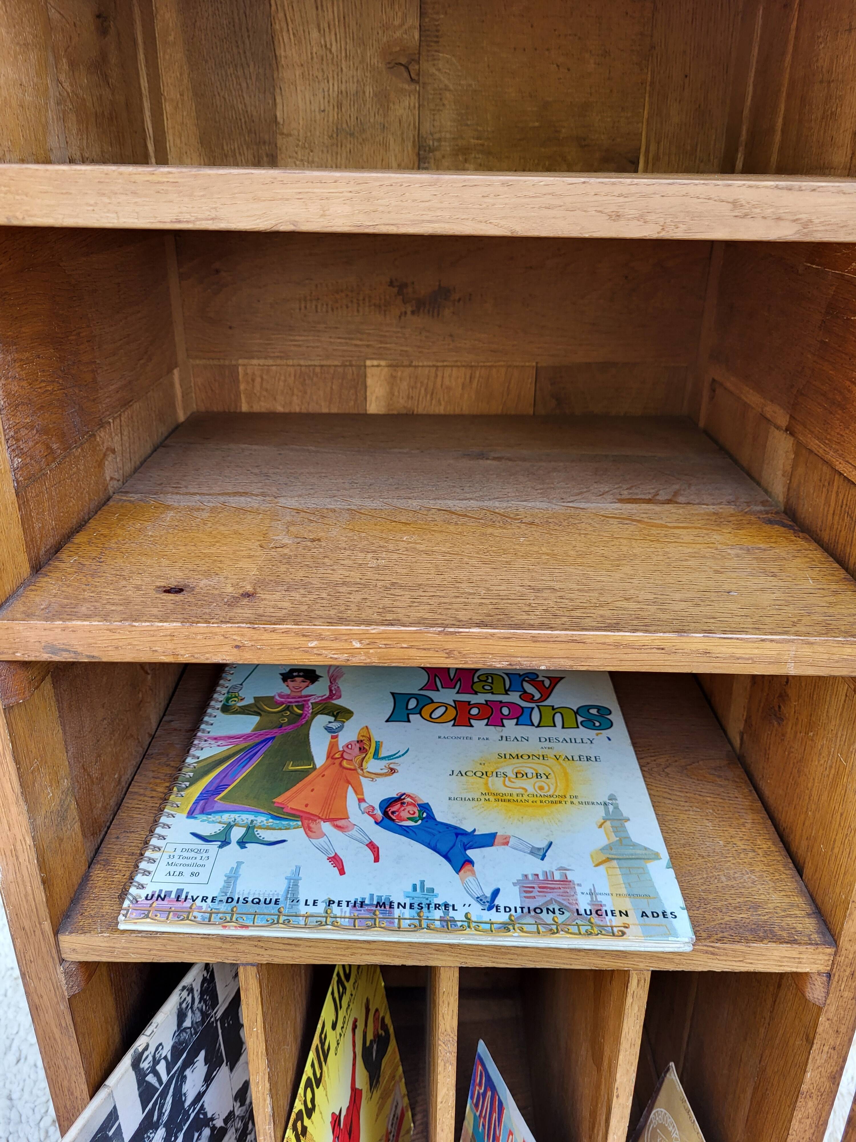 Trade furniture 257 Art Deco bookcase 1925