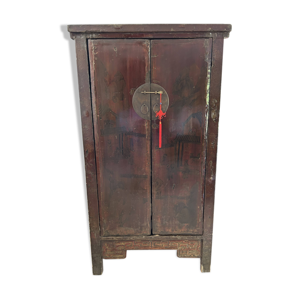 Armoire ancienne chinoise en orme sculpté
