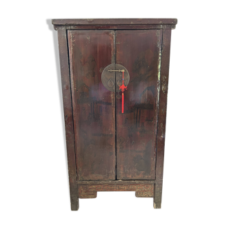Armoire ancienne chinoise en orme sculpté