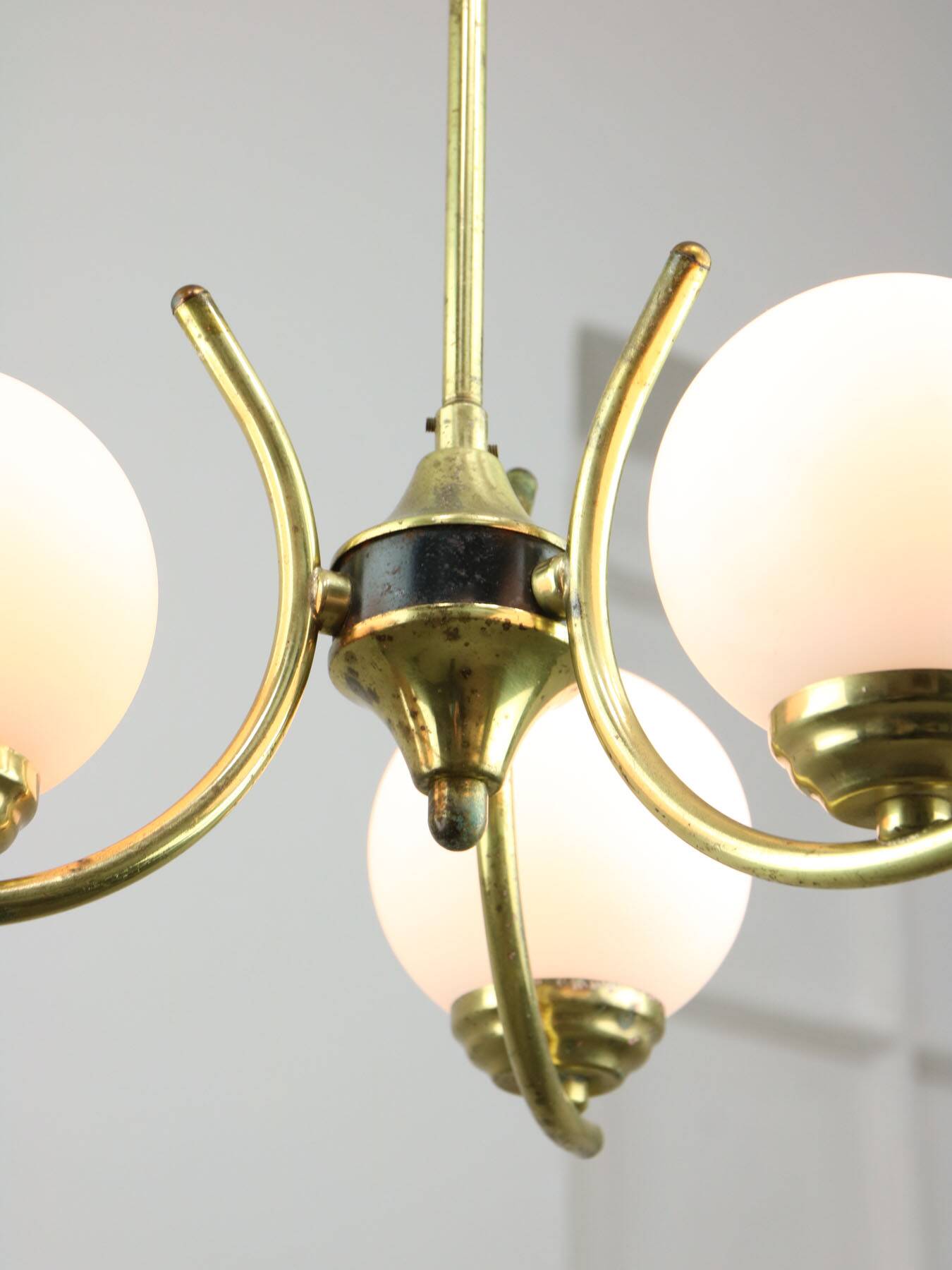 Mid-Century Italian Brass and Opaline Chandelier