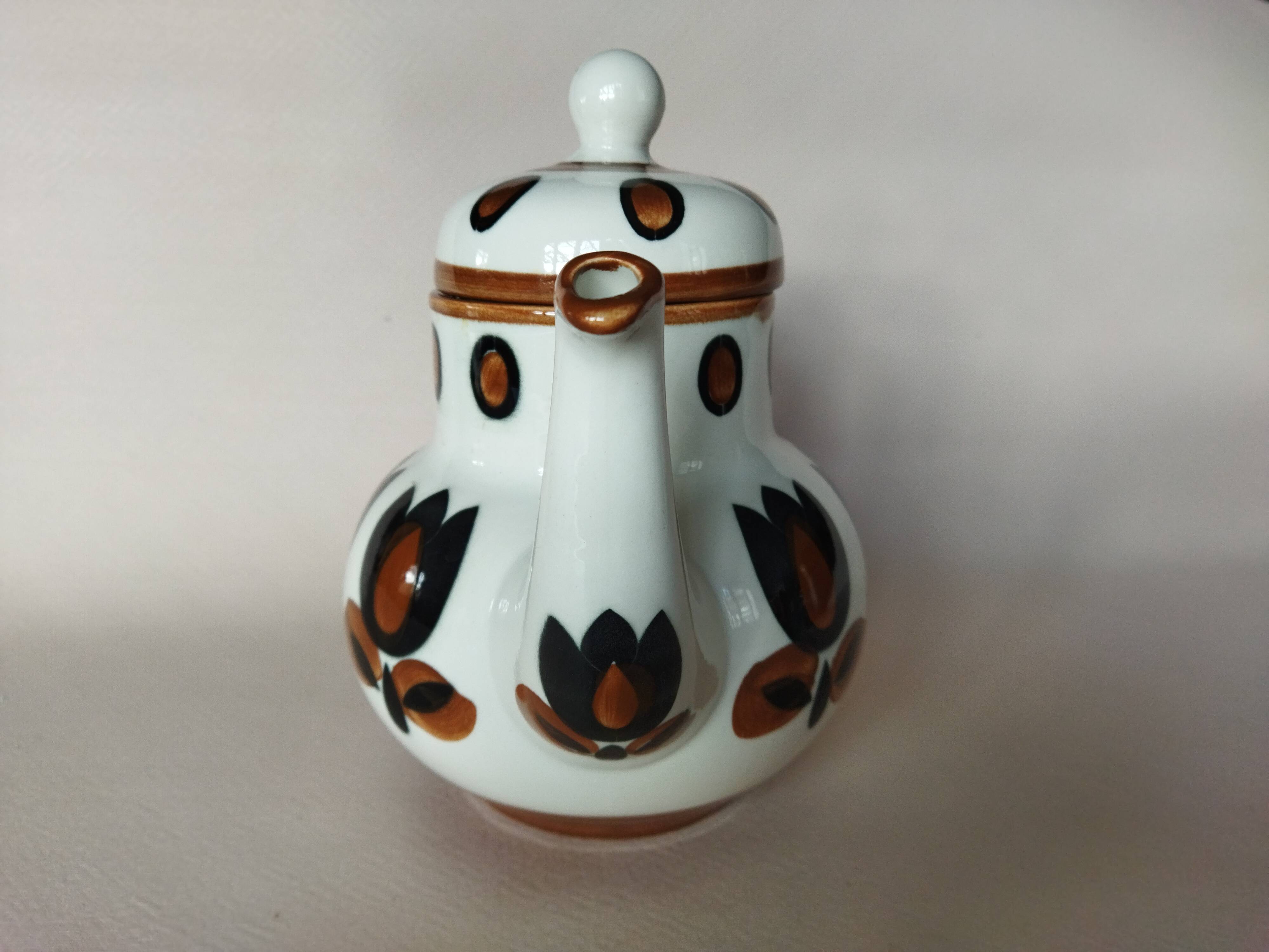 Kimono jug from Boch La Louvière