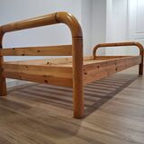 Lit simple en pin, Scandinavie