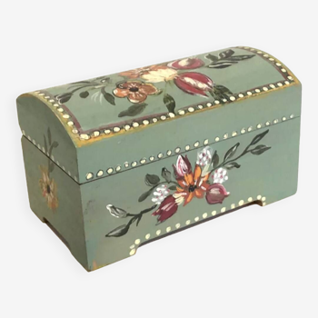 Flowered green wooden box