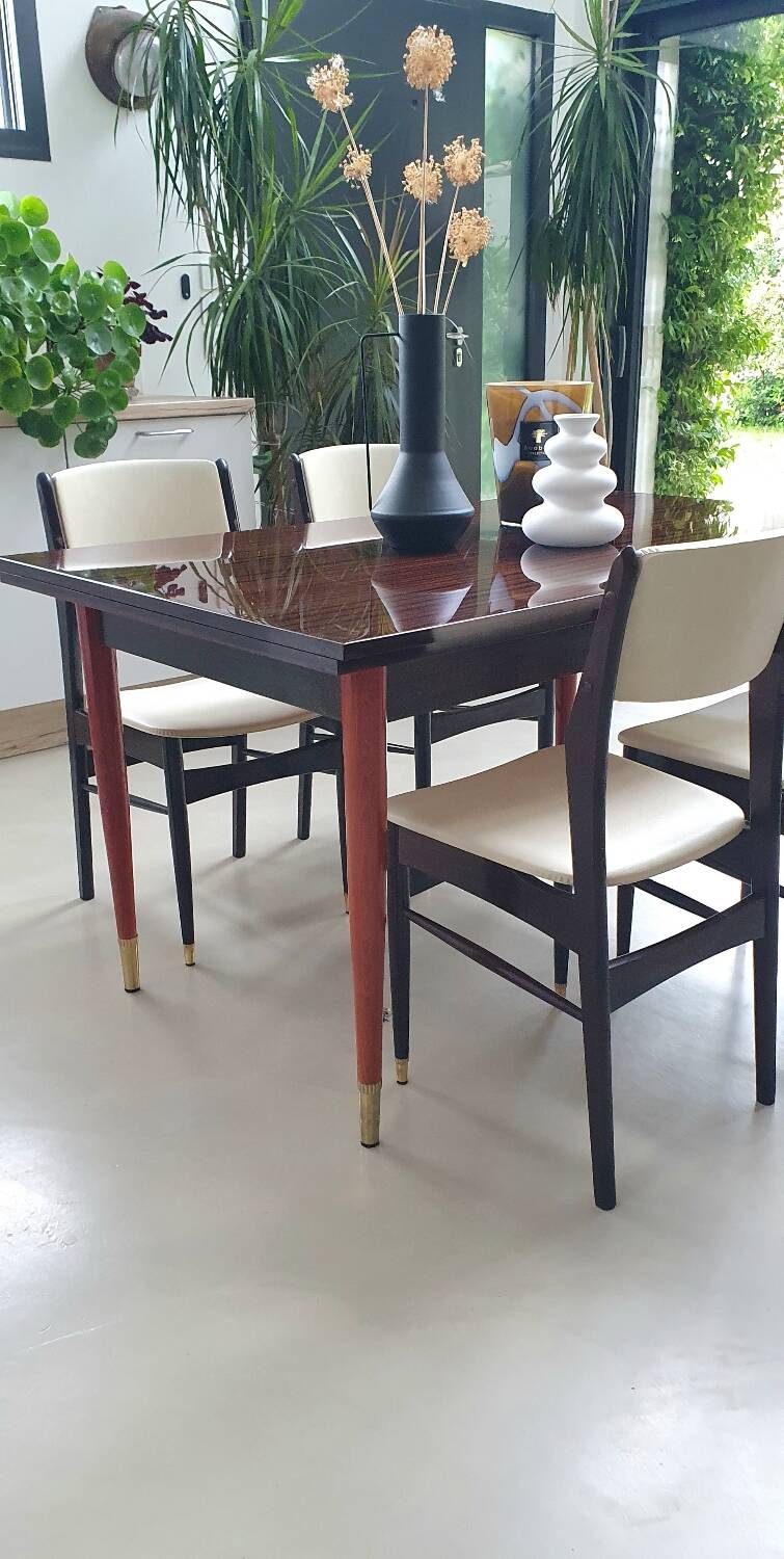Vintage dining room