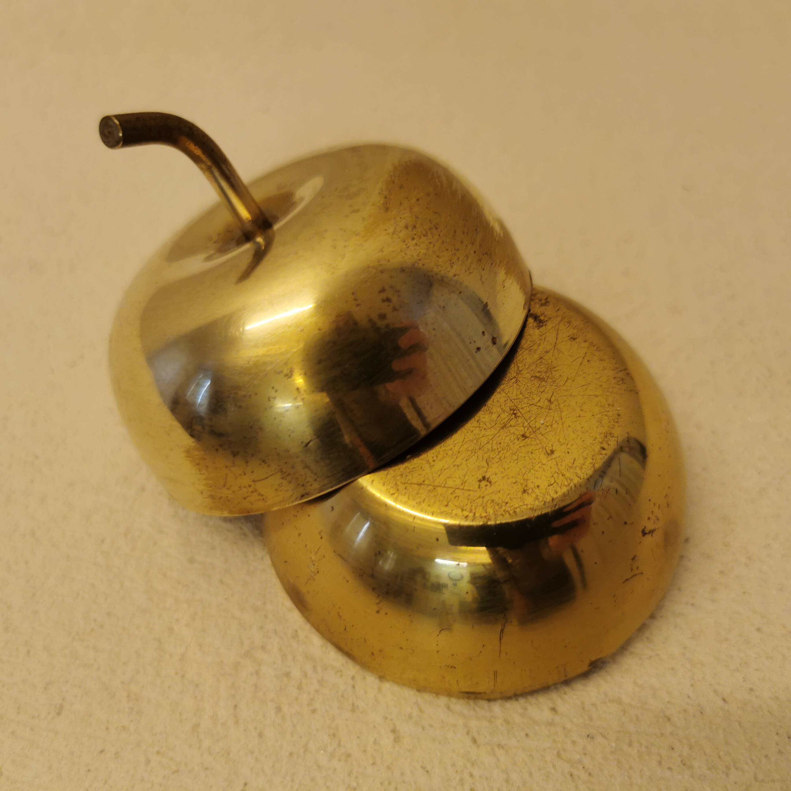 Small apple-shaped candy box