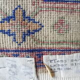 Small hand-knotted Indian rug 92x61cm