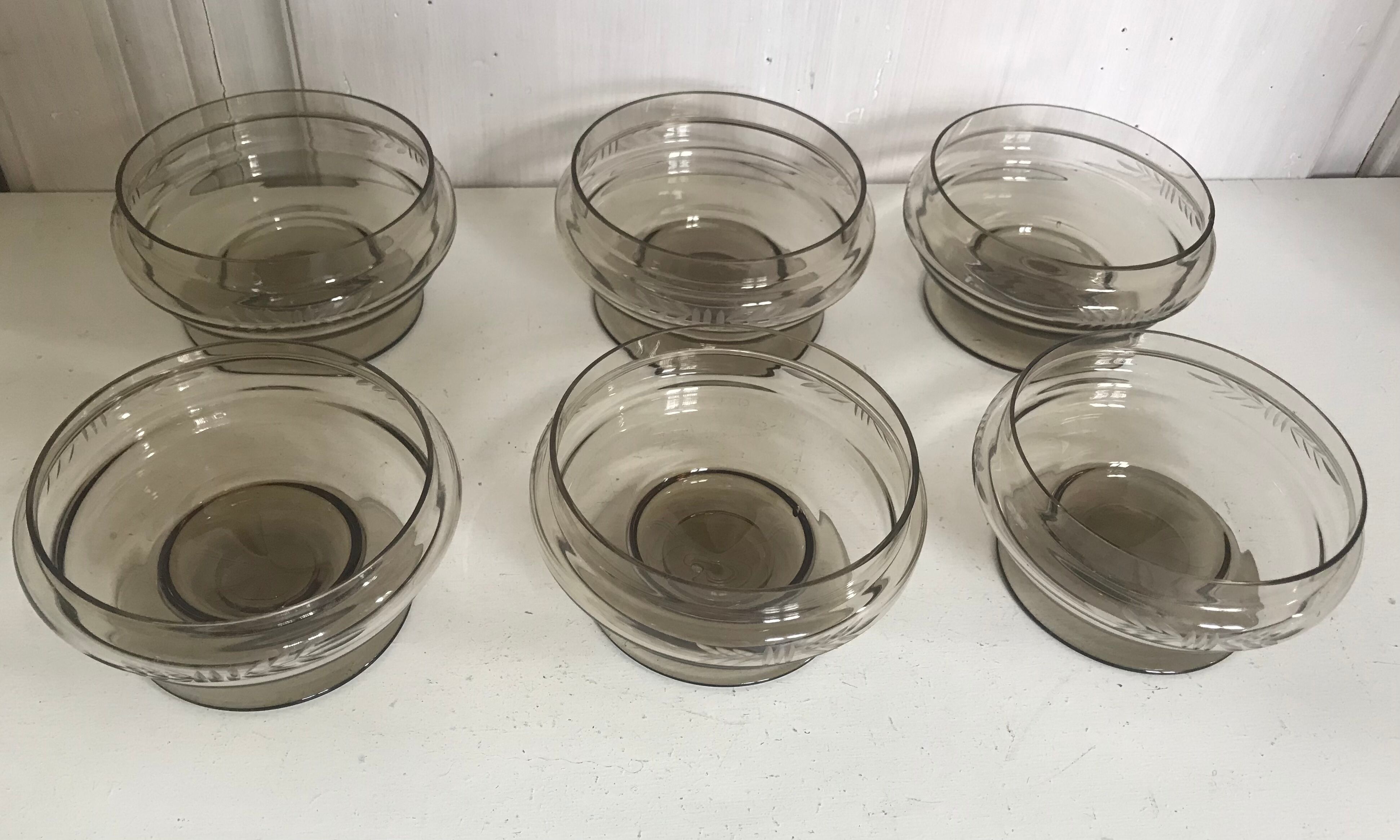 Champagne cups of smoked glass