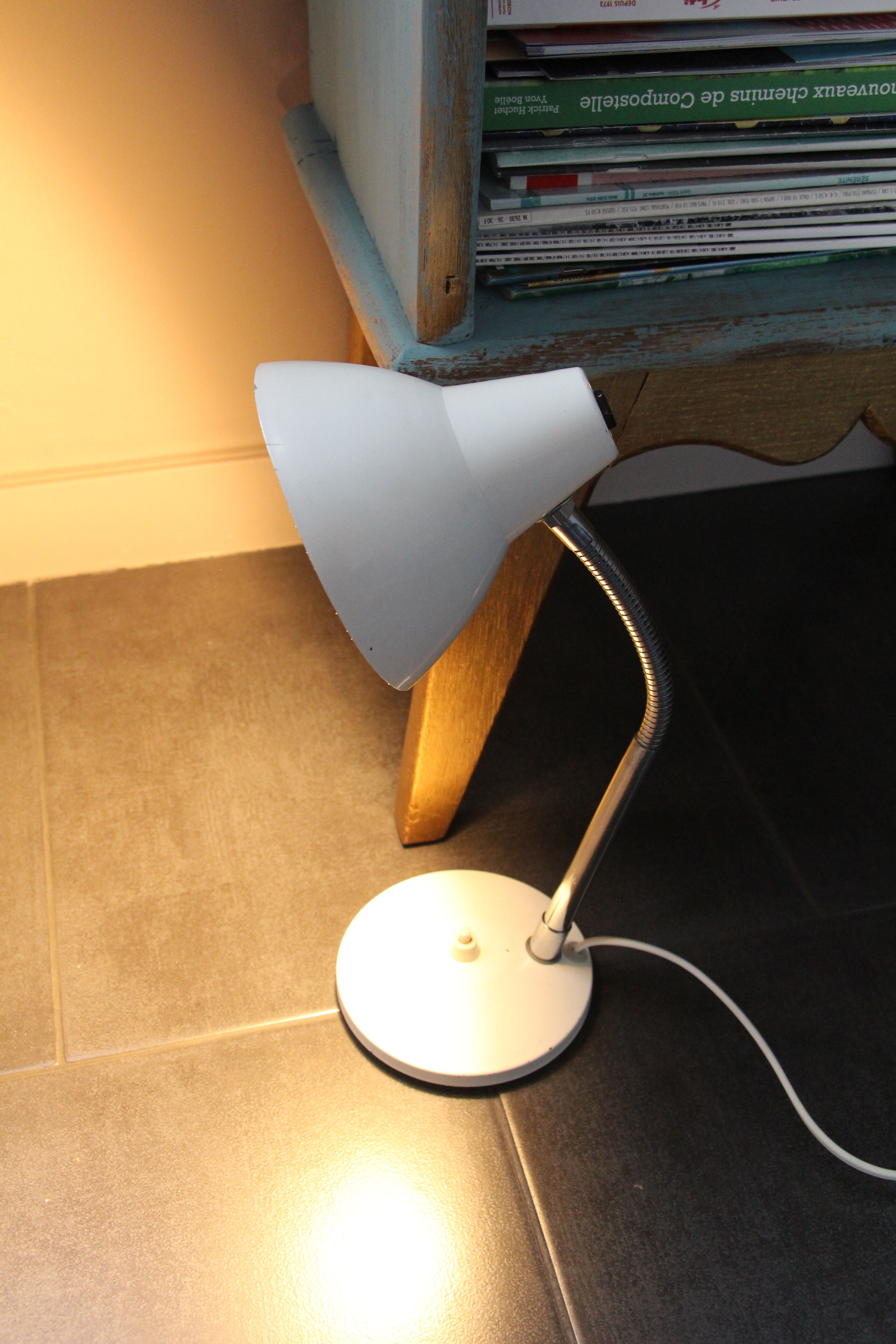 Desk lamp ALUMINOR white 70's