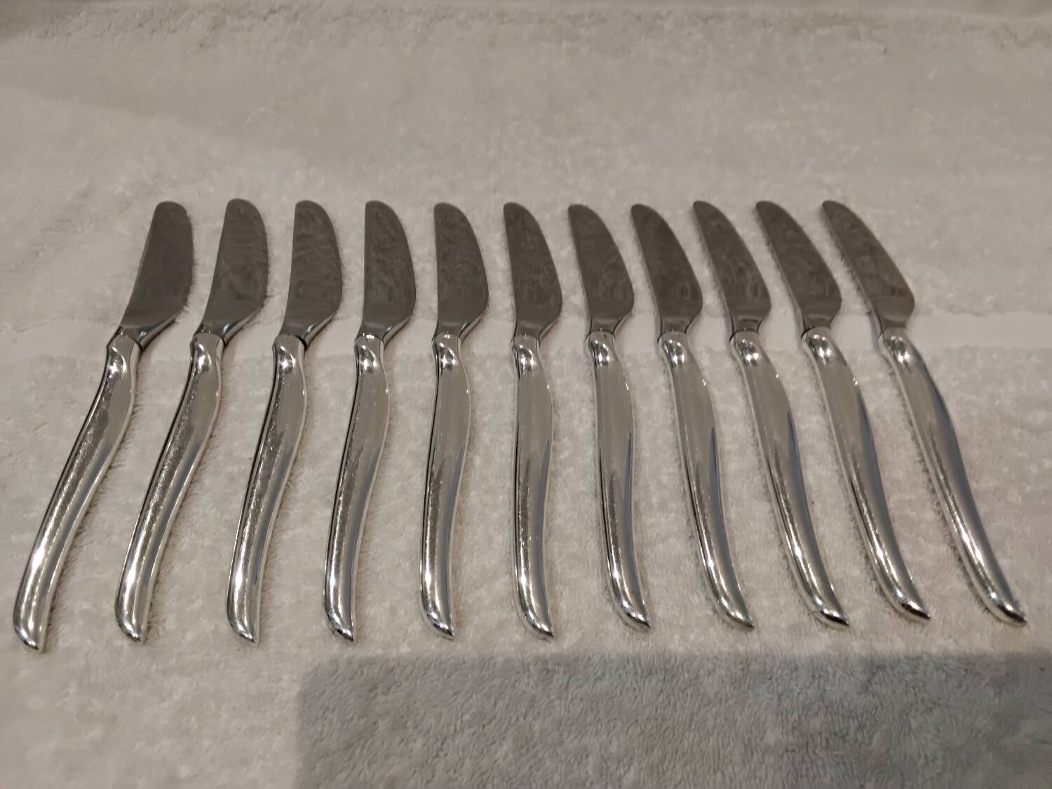 11 silver-plated dessert knives by Christofle, Duo model, 18cm