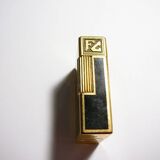 1 DUPONT collector's lighter in black Chinese lacquer