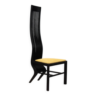 'Monroe' chair by Arata Isozaki