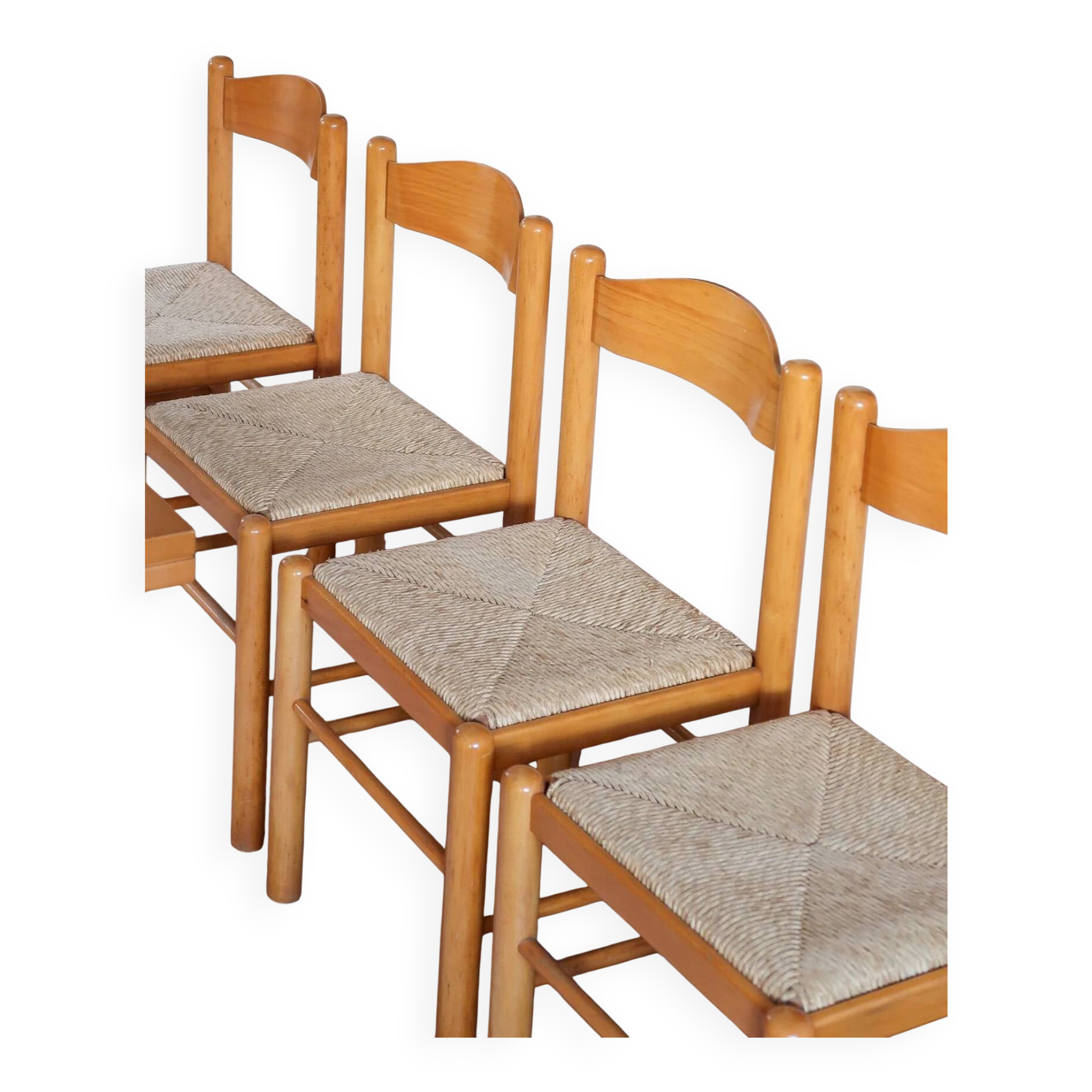 4 chaises en pin massif, assises paillées, dossier chantourné