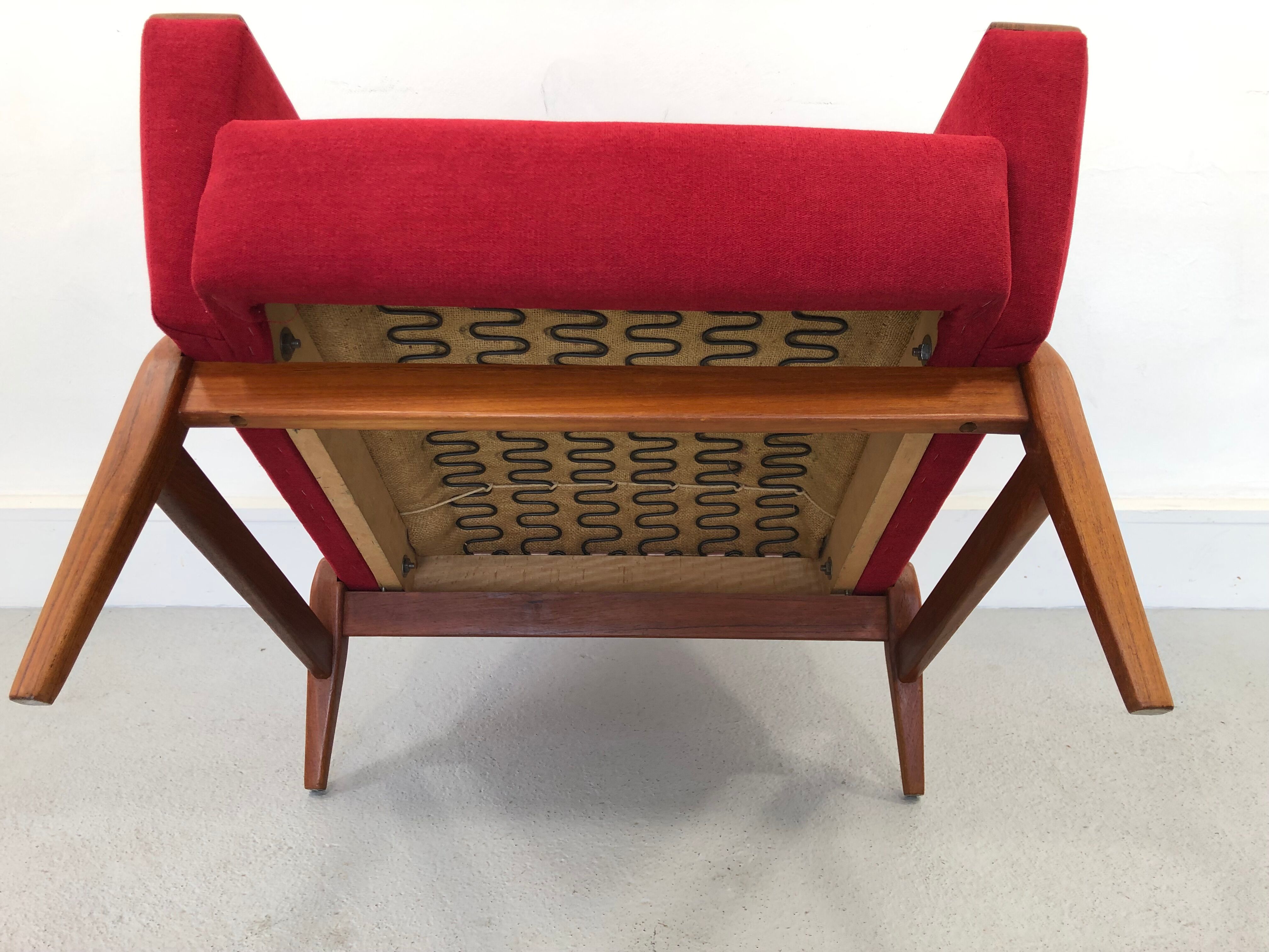 DANISH DESIGN ARMCHAIR IN WOOL & TEAK WOOD, 1970S
