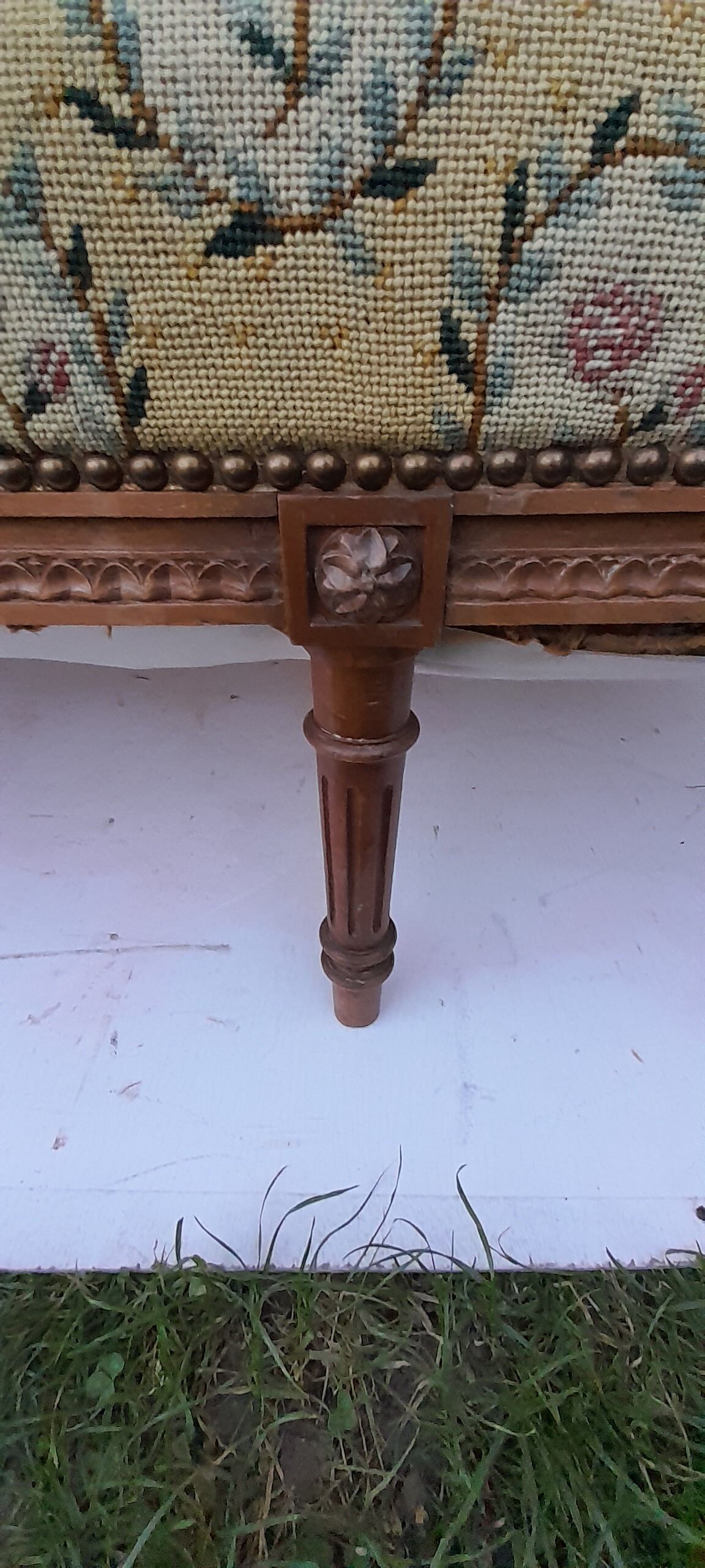 Louis XVI style bench