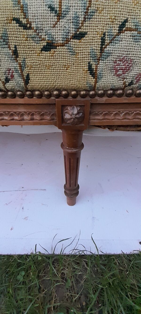 Banquette style Louis XVI