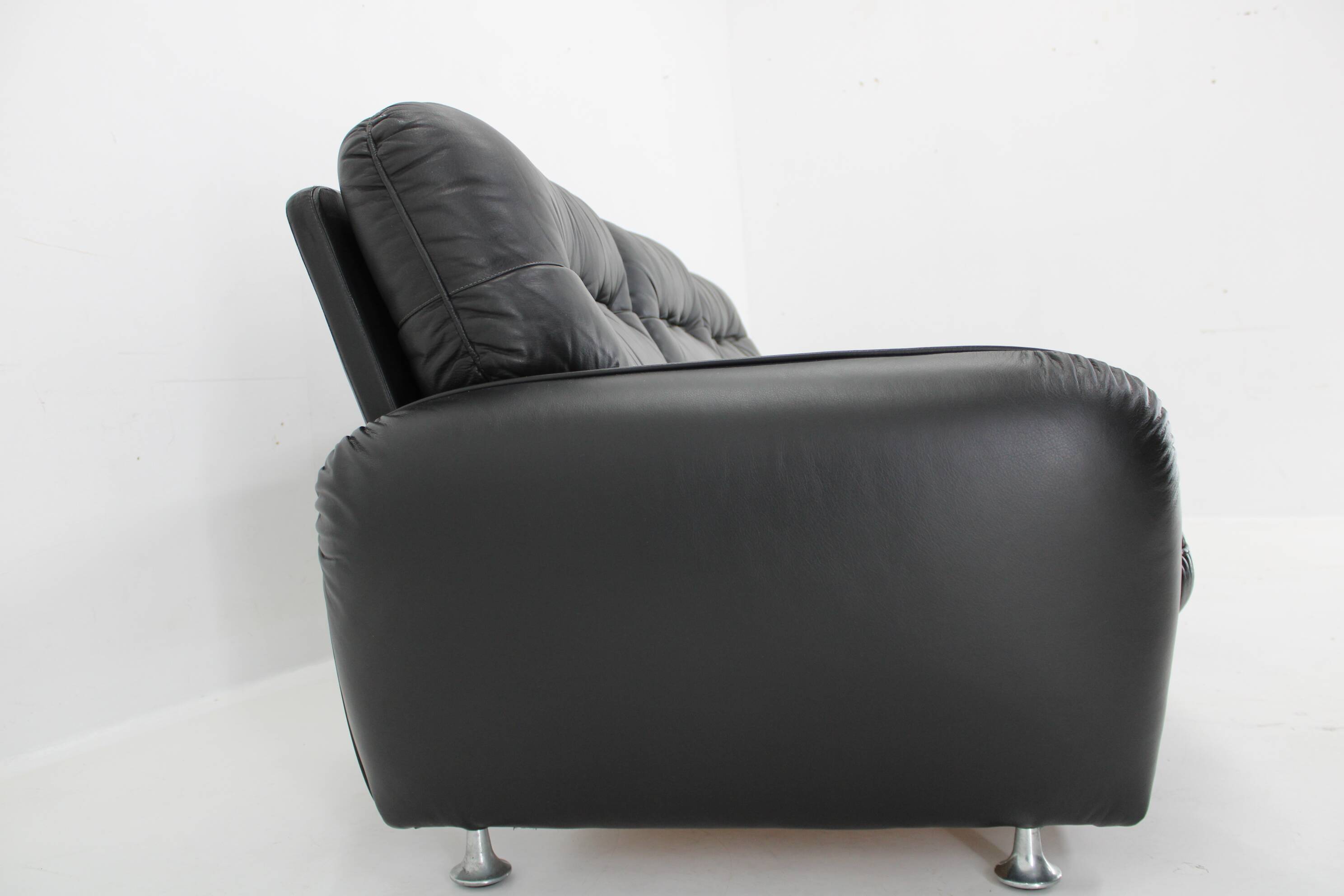 1970s 3-Seater Sofa in Black Leather,Italy