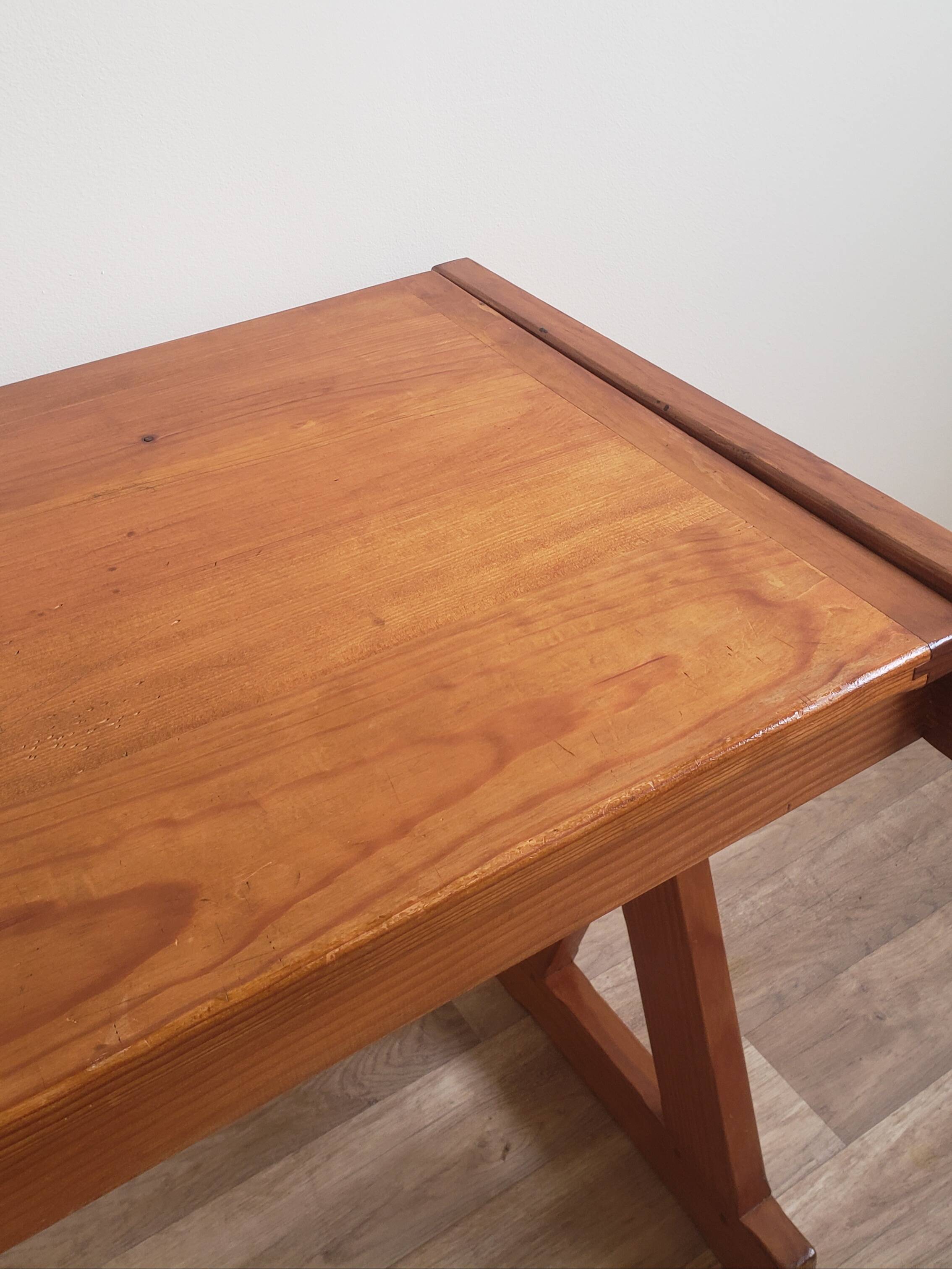 Vintage desk / Lectern